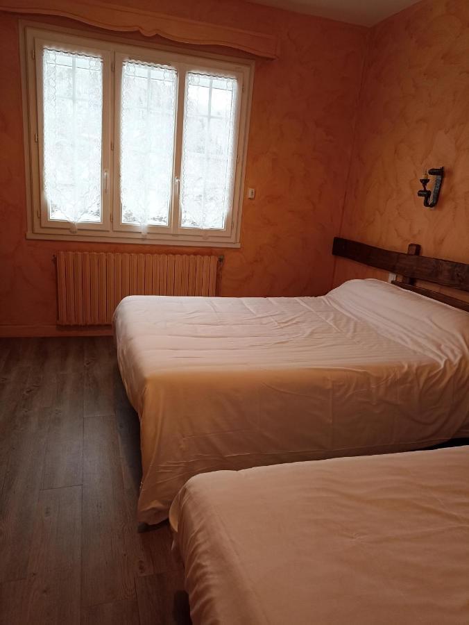 Отель La Cremaillere Miremont  Экстерьер фото